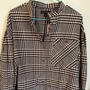Black and White Stylish Banana Republic Flannel